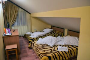 foto-interior-camere-cabana-varful-ciucas