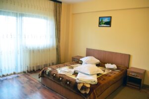 foto-interior-camere-cabana-varful-ciucas
