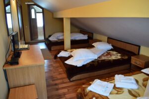 foto-interior-camere-cabana-varful-ciucas